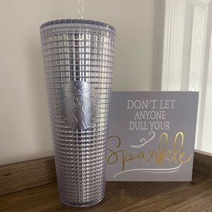 Venti Starbucks Grid Cup Silver